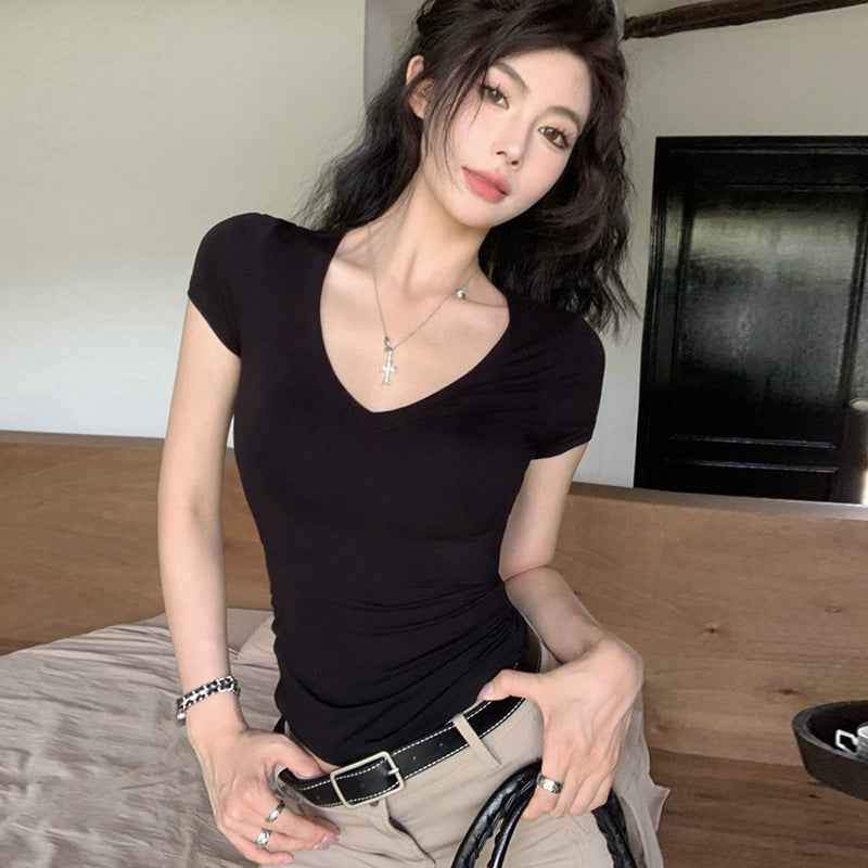 Sleek Feminine Fitted Scoop Neck Blouse