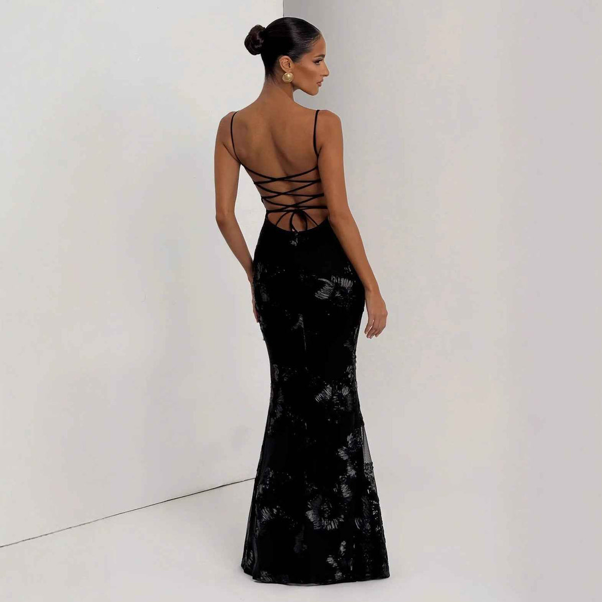 Floral-Patterned Elegant Halter-Neck Fitted Evening Dress With Skirt