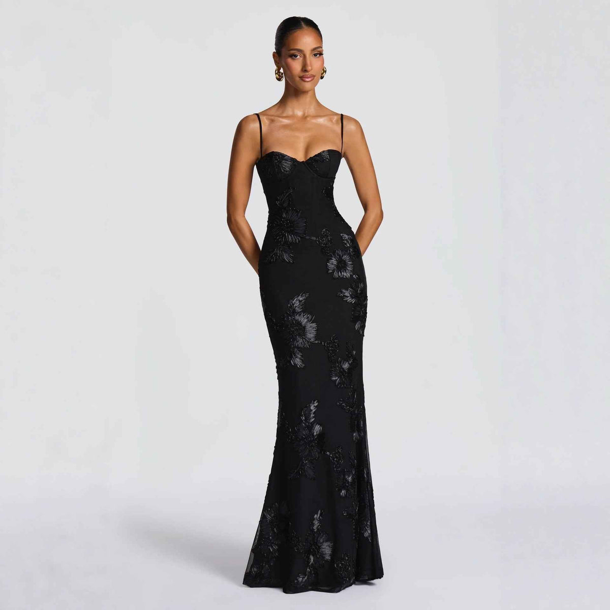 Floral-Patterned Elegant Halter-Neck Fitted Evening Dress With Skirt